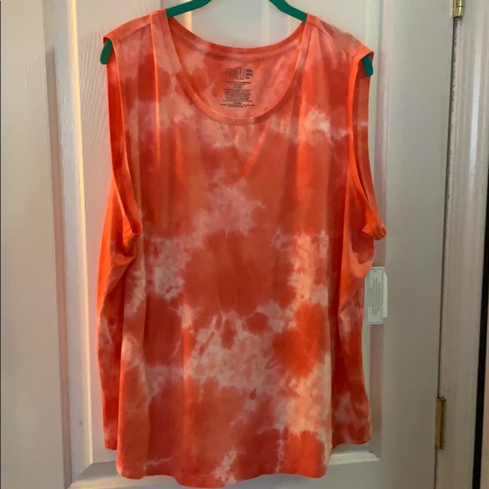 Tie-dye sleeveless top